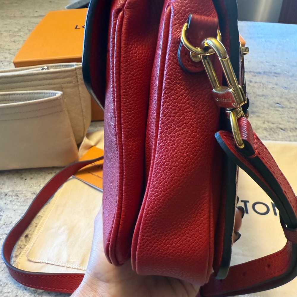 Louis Vuitton Pochette Métis Empreinte Red Scarlet | Full Set | Excellent - Picture 15 of 16